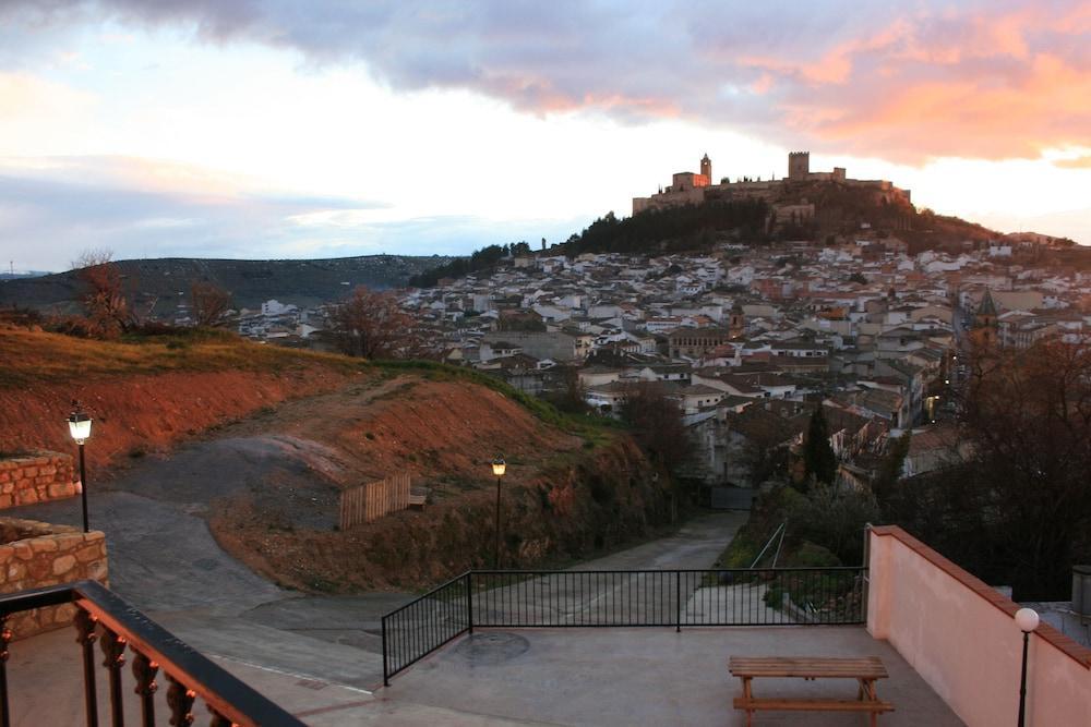 Mirador Tierra De Frontera Guest House Alcala La Real Exterior photo